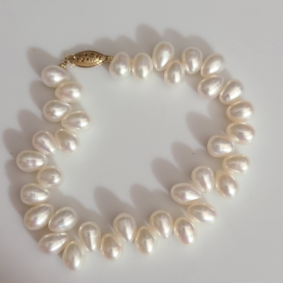 14k Gold 585 Genuine Pearl Tear Drop Bracelet Freshwater ? 6.7mmx 9mm
